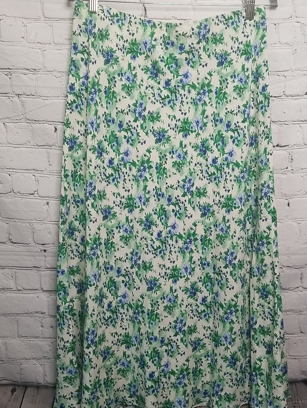 MNG womens Floral Maxi Skirt size Xlarge white/blue/green EUC